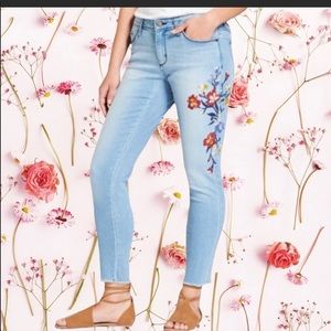 Boho Universal Thread Jeans